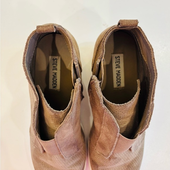 Steve Madden Tan Suede Wedge Sneakers size 10 - Picture 3 of 11